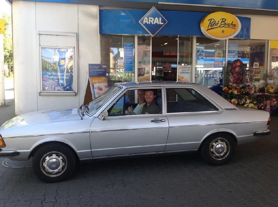 Friedrich und Nadine zum erstenmal zu zweit mit uns auf Youngtimer-Tour.